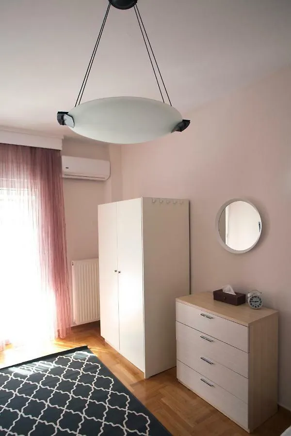 Апартаменты New Stylish And Cozy House Near Metro Station Салоники